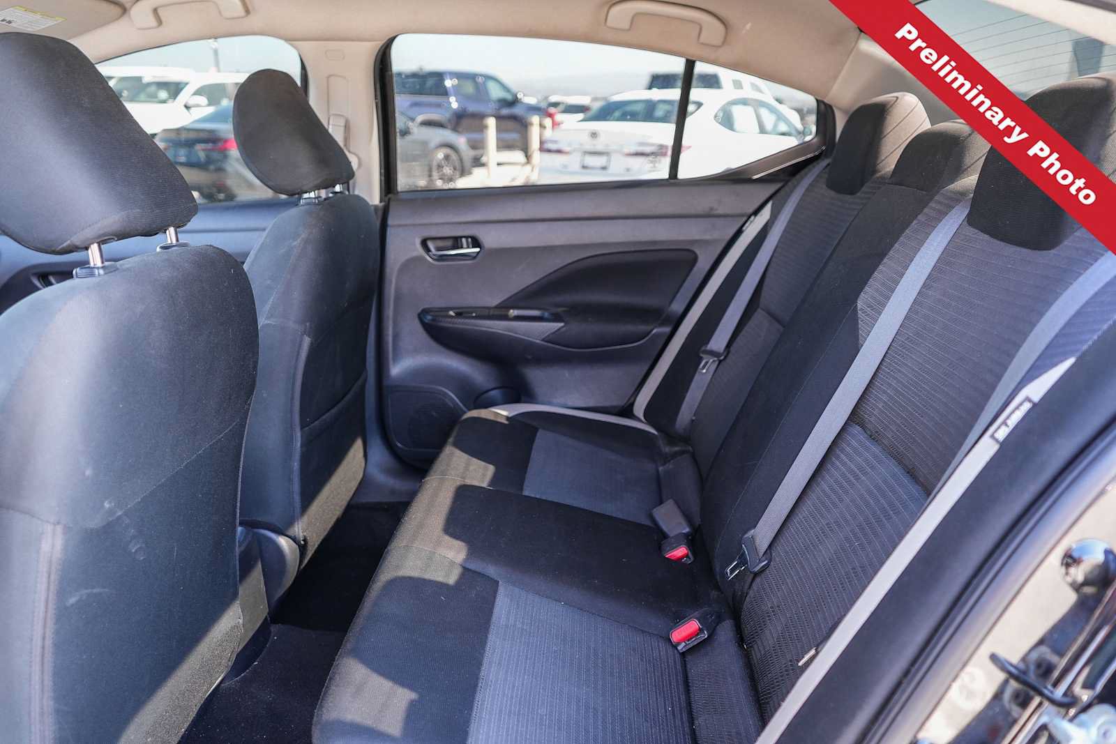 Used 2021 Nissan Versa SV FWD image 13