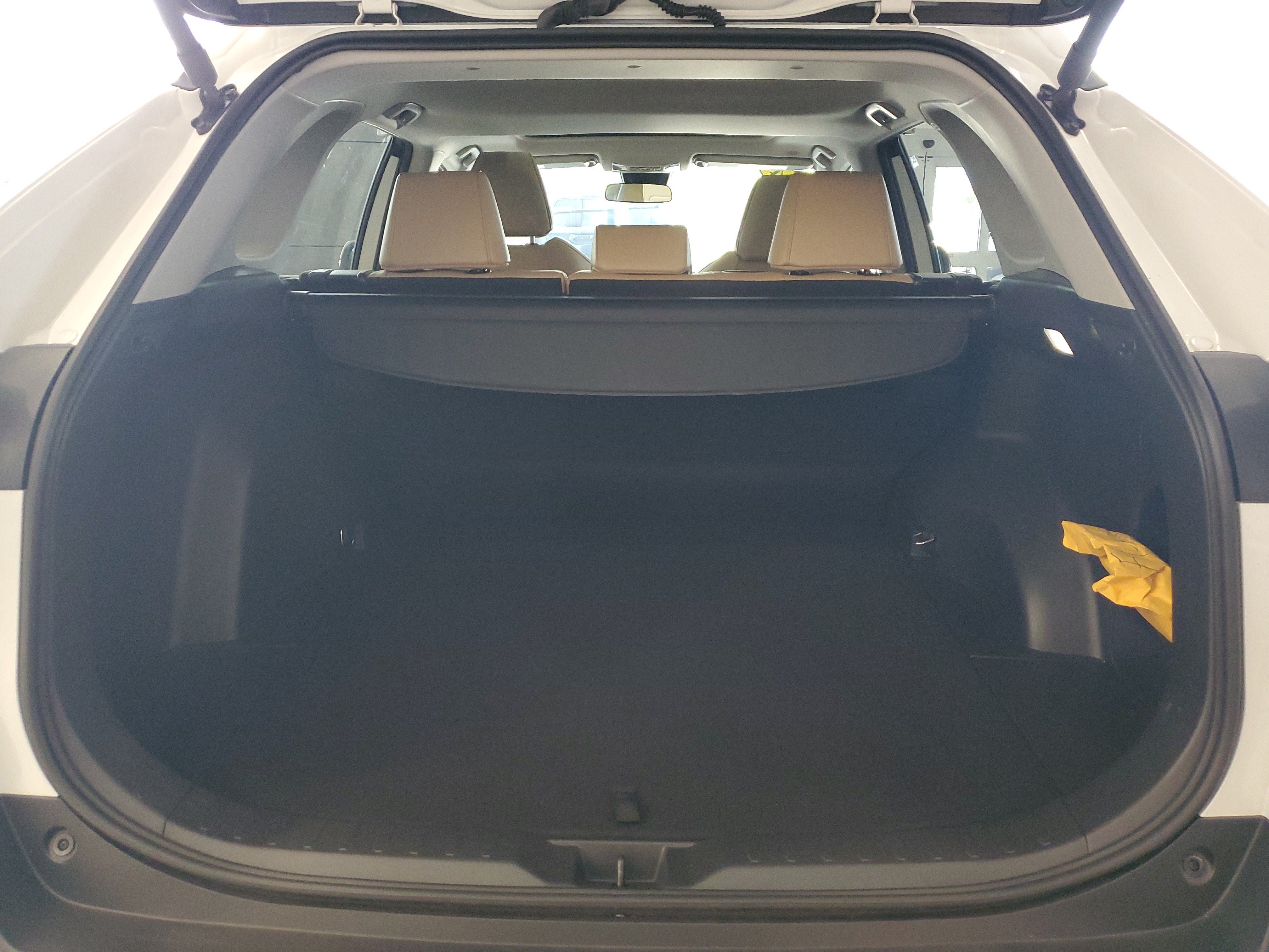 Used 2024 Toyota RAV4 XLE Premium FWD image 9