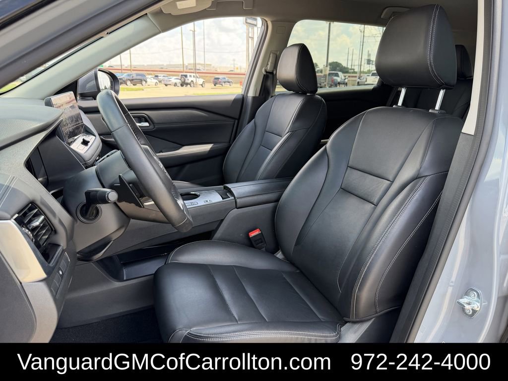 Used 2024 Nissan Rogue SL FWD image 25
