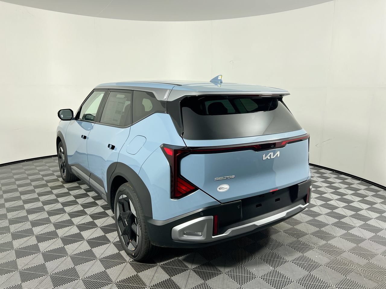 New 2027 Kia Seltos S FWD image 5
