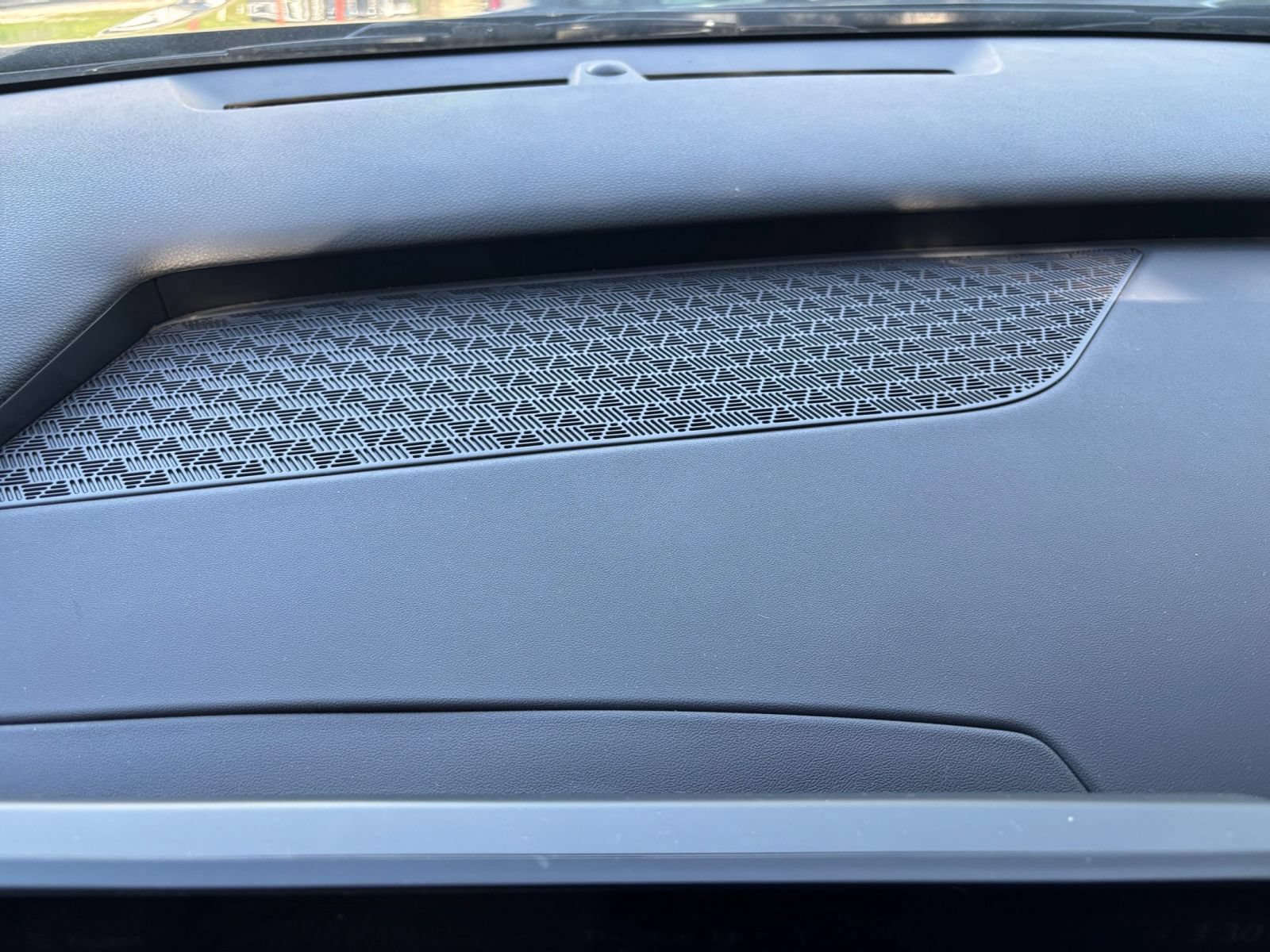 Used 2026 Kia Carnival FWD image 16