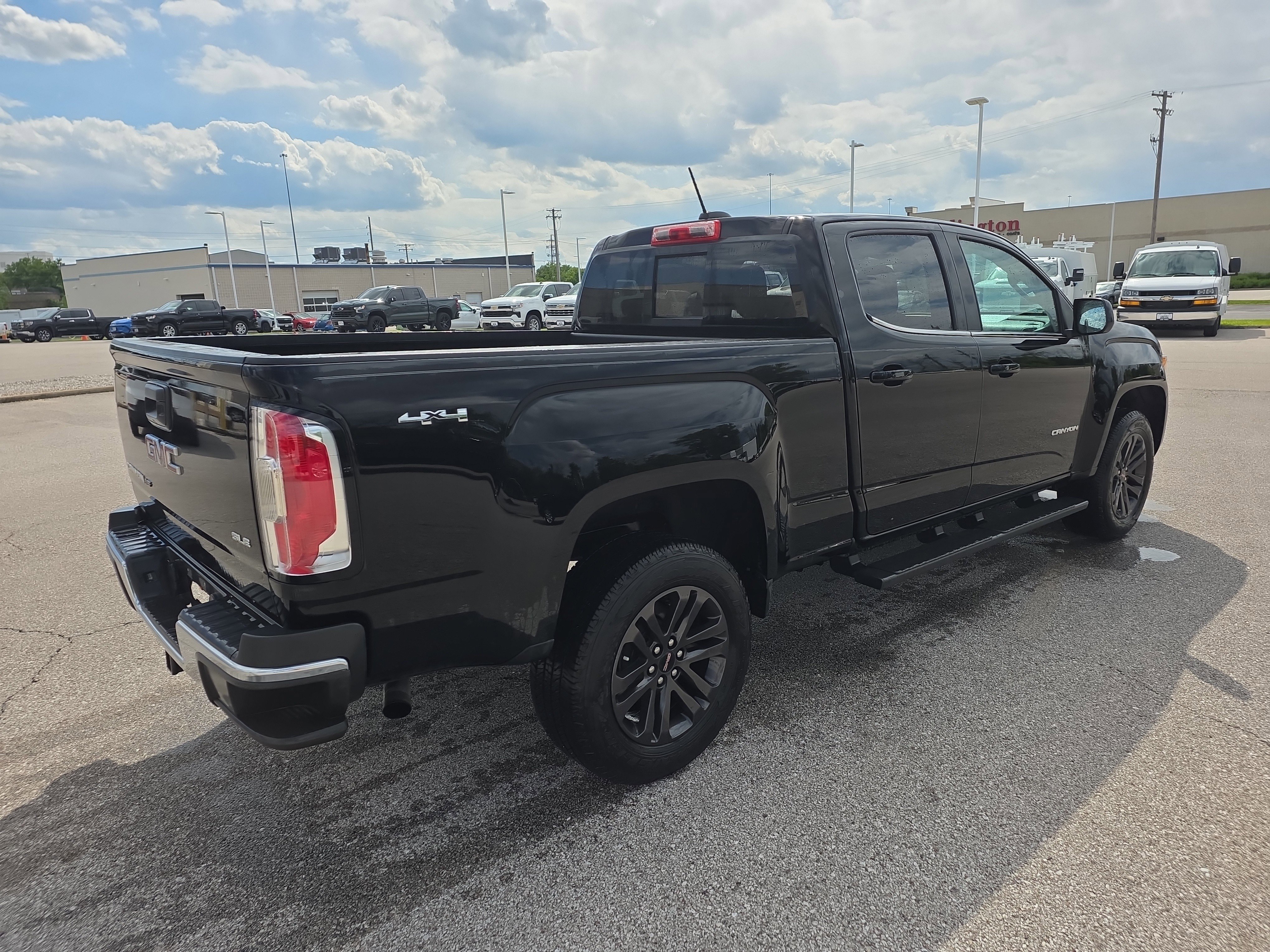 Used 2019 GMC Canyon SLE w/ Elevation Edition AWD/4WD image 3