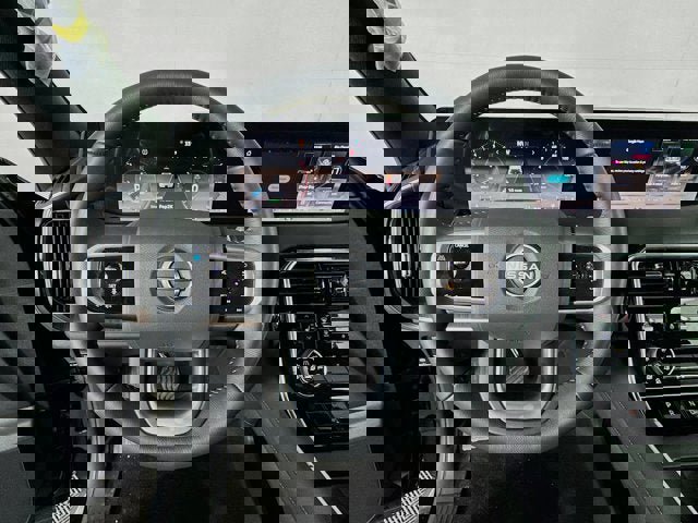 New 2025 Nissan Armada SL w/ Captain's Chari Seat Package image 12