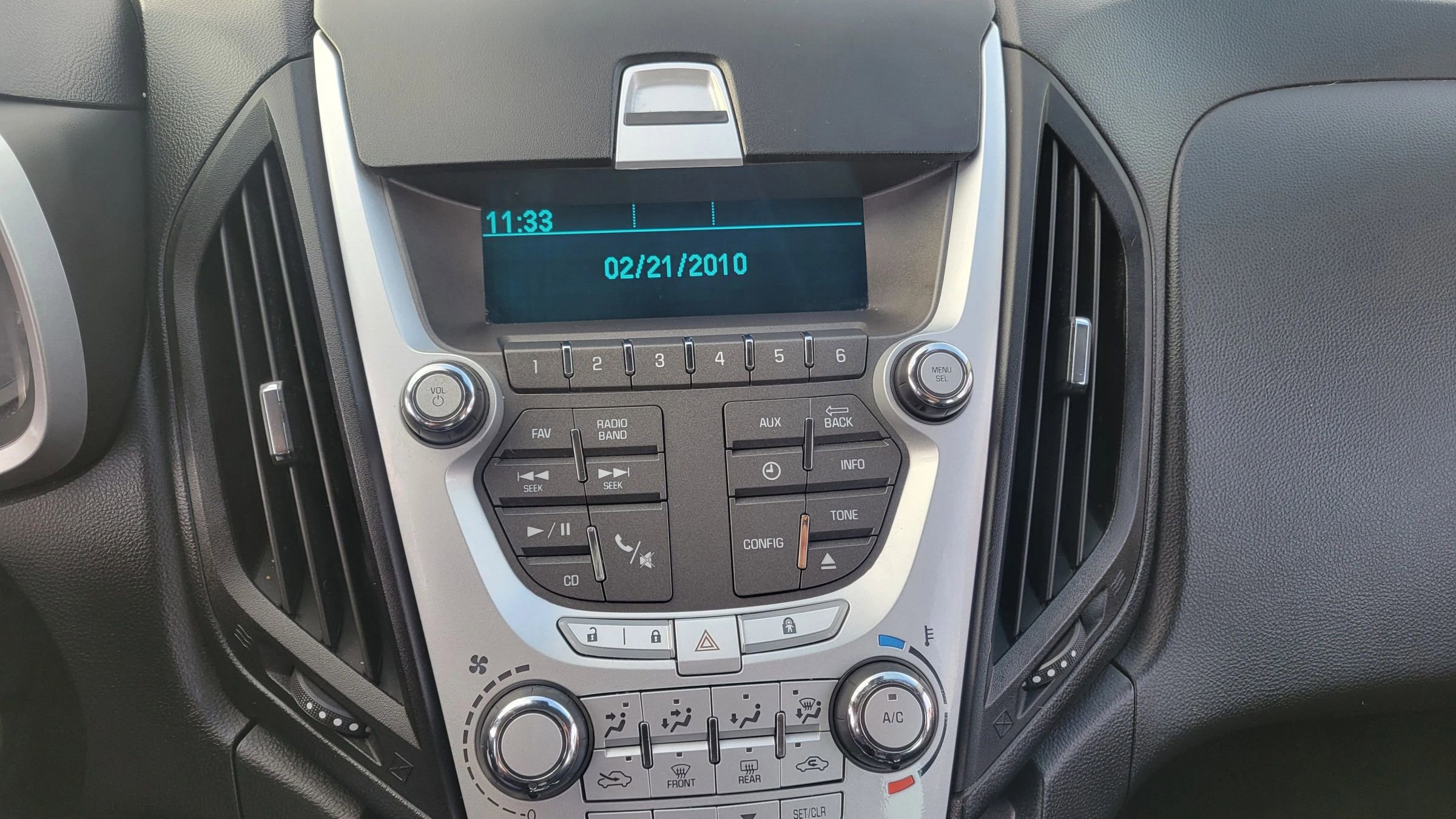 Used 2014 Chevrolet Equinox LS image 20