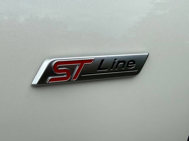 Used 2024 Ford Escape ST-Line Select w/ Tech Pack #2 AWD/4WD image 17
