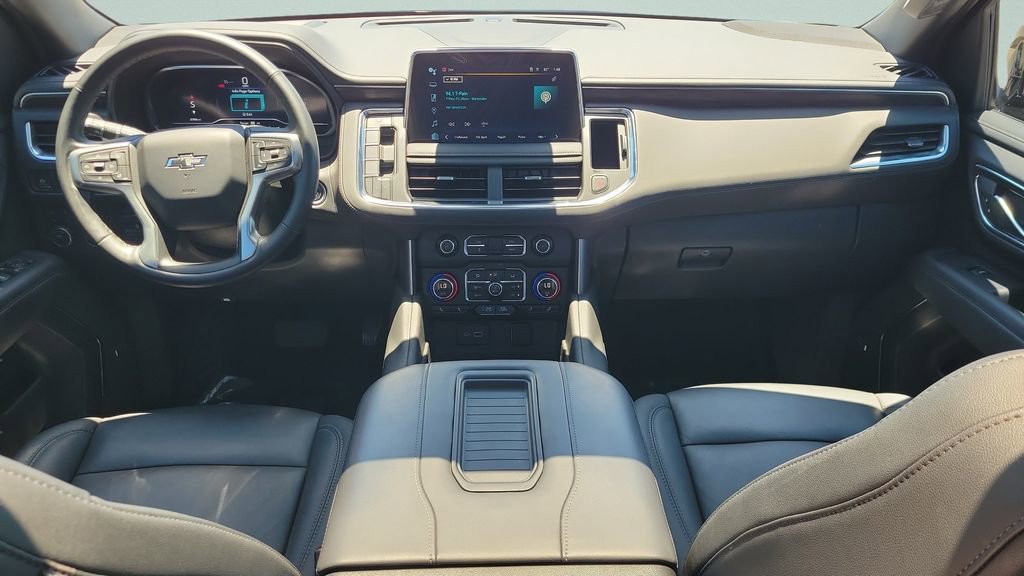 Used 2024 Chevrolet Tahoe Z71 w/ Luxury Package AWD/4WD image 16