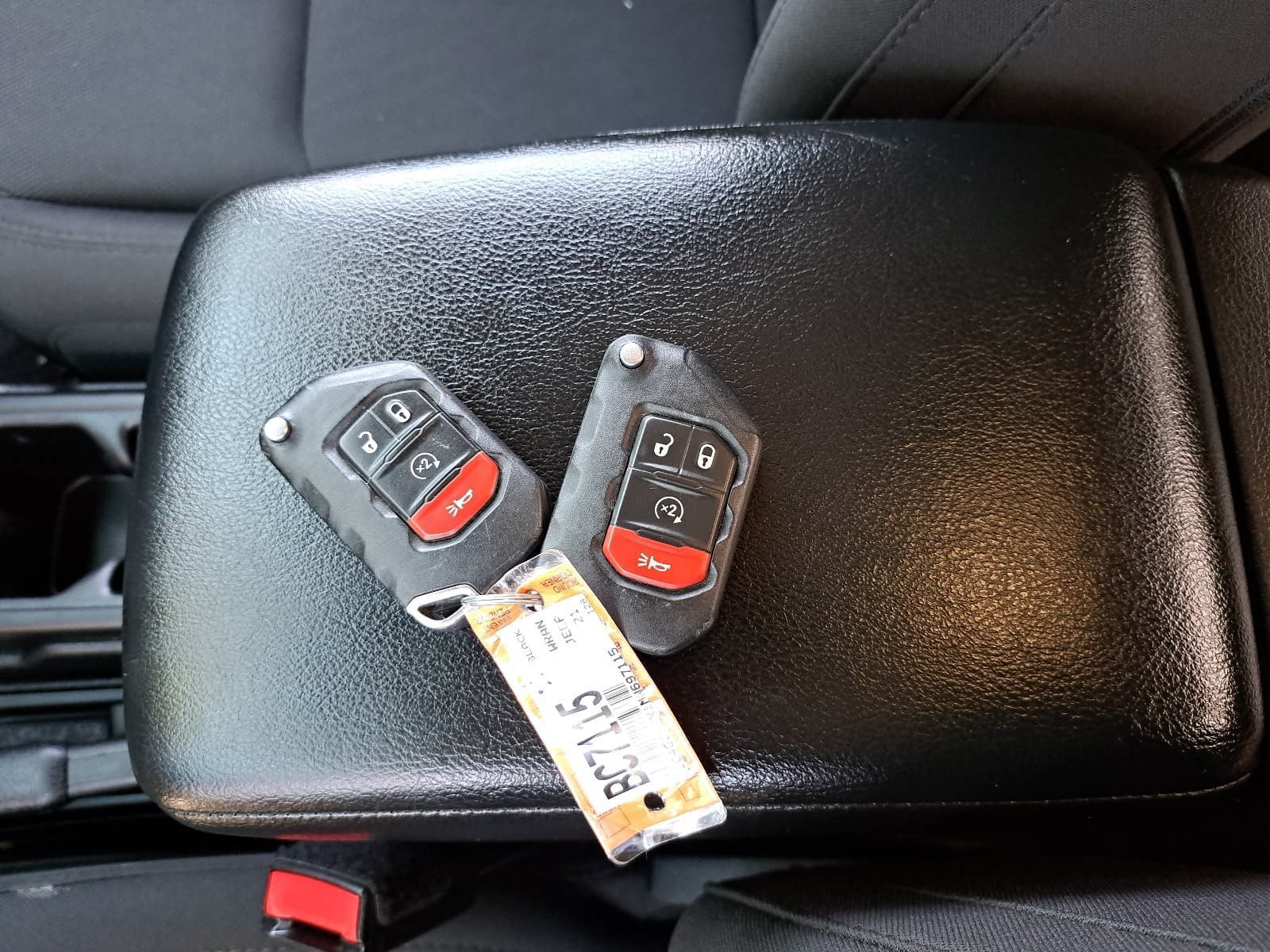 Used 2021 Jeep Wrangler Sport AWD/4WD image 39