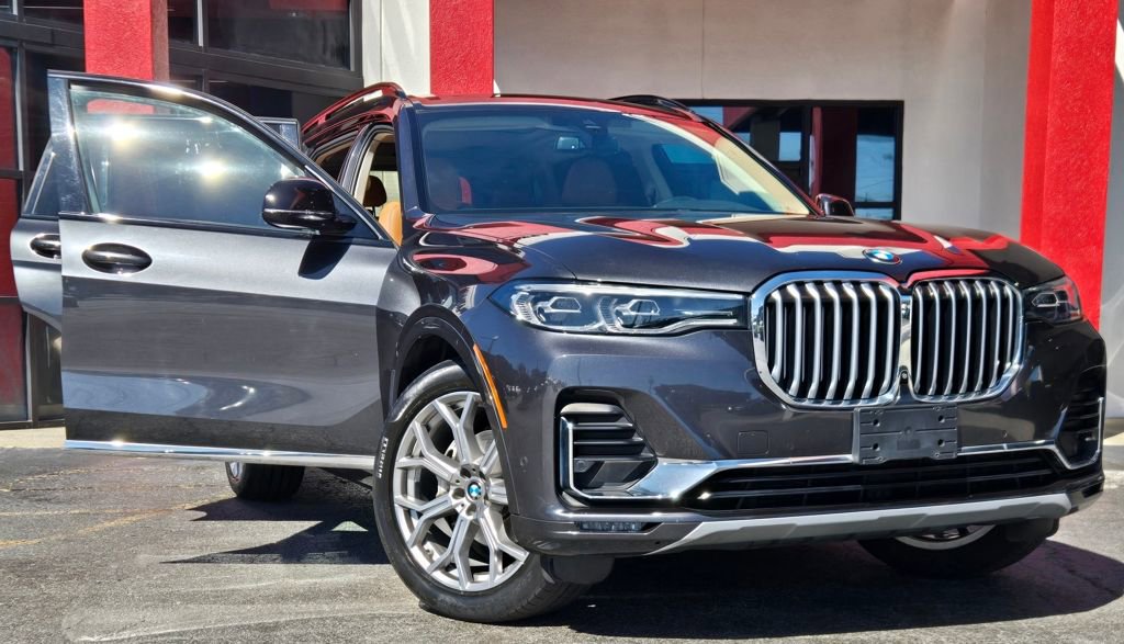 Used 2021 BMW X7 xDrive40i w/ Premium Package image 15