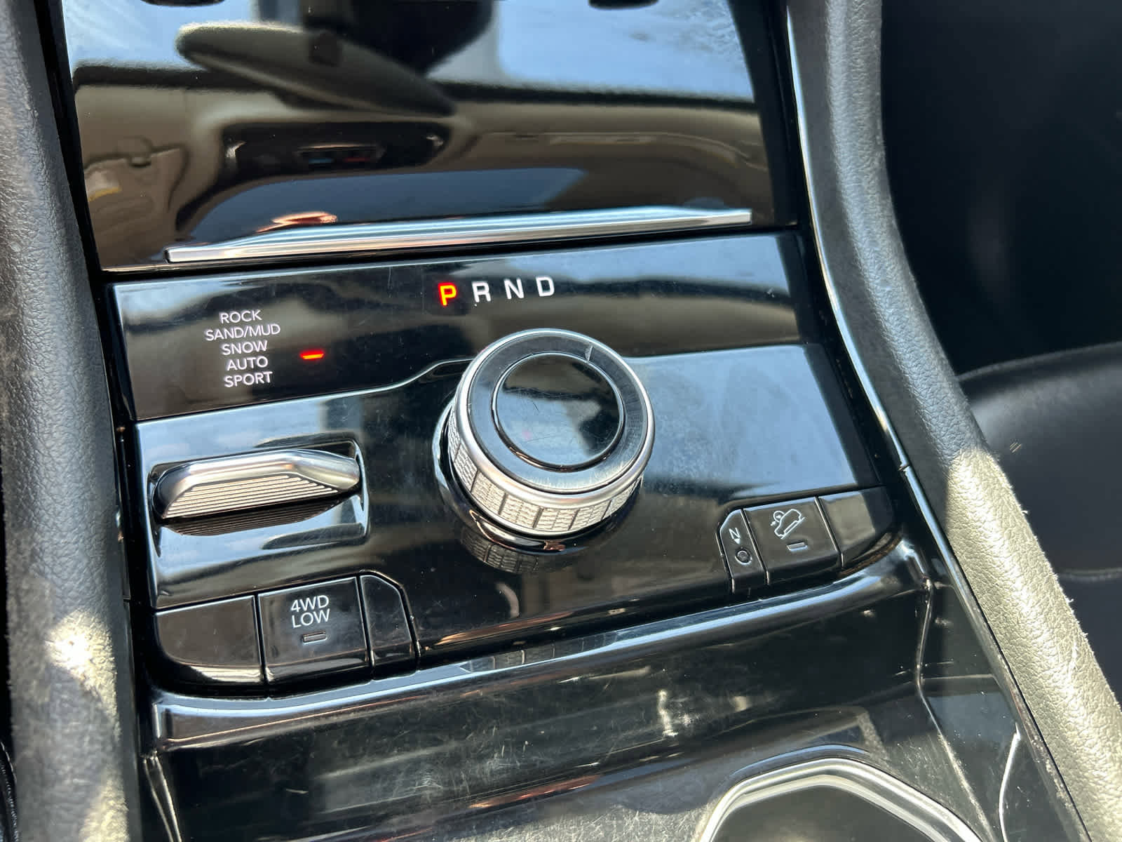 Used 2023 Jeep Grand Cherokee 4WD 4xe image 25