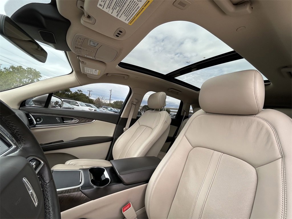 Used 2020 Lincoln Nautilus Reserve w/ Equipment Group 201A image 12