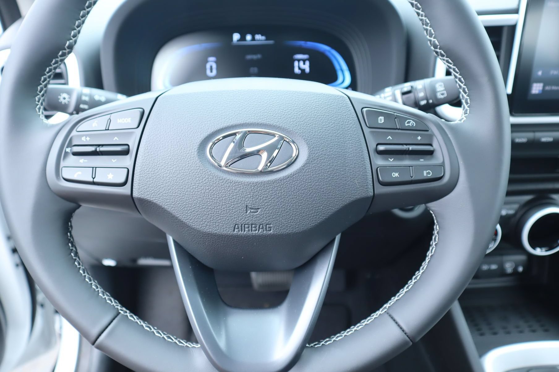 New 2026 Hyundai Venue SEL FWD image 11