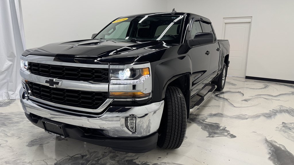 Used 2018 Chevrolet Silverado 1500 LT w/ All Star Edition AWD/4WD image 4