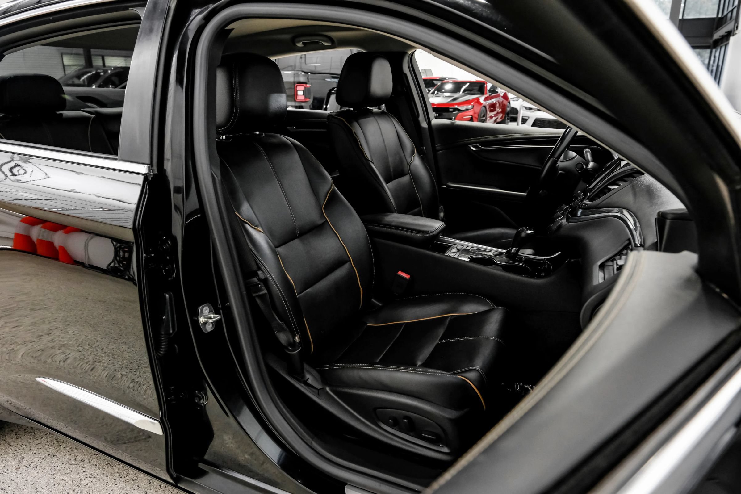 Used 2018 Chevrolet Impala Premier FWD image 41