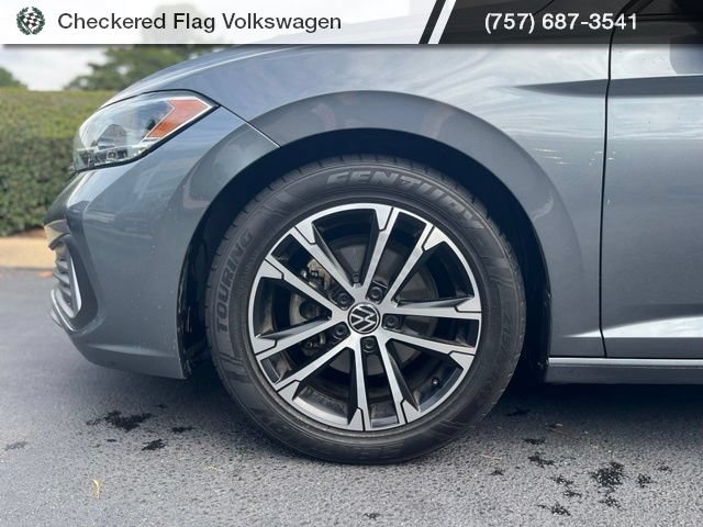 Used 2024 Volkswagen Jetta Sport FWD image 5
