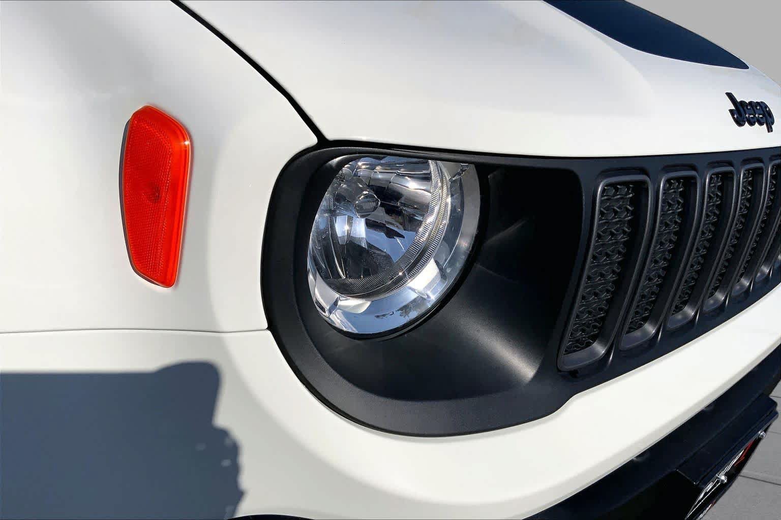 Used 2023 Jeep Renegade Trailhawk w/ Trailhawk Elite Group AWD/4WD image 27
