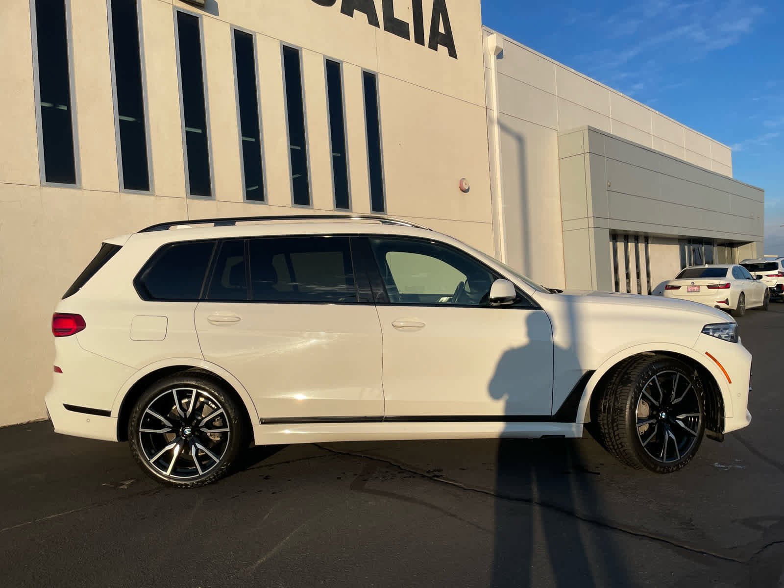 Used 2019 BMW X7 xDrive50i w/ M Sport Package image 6