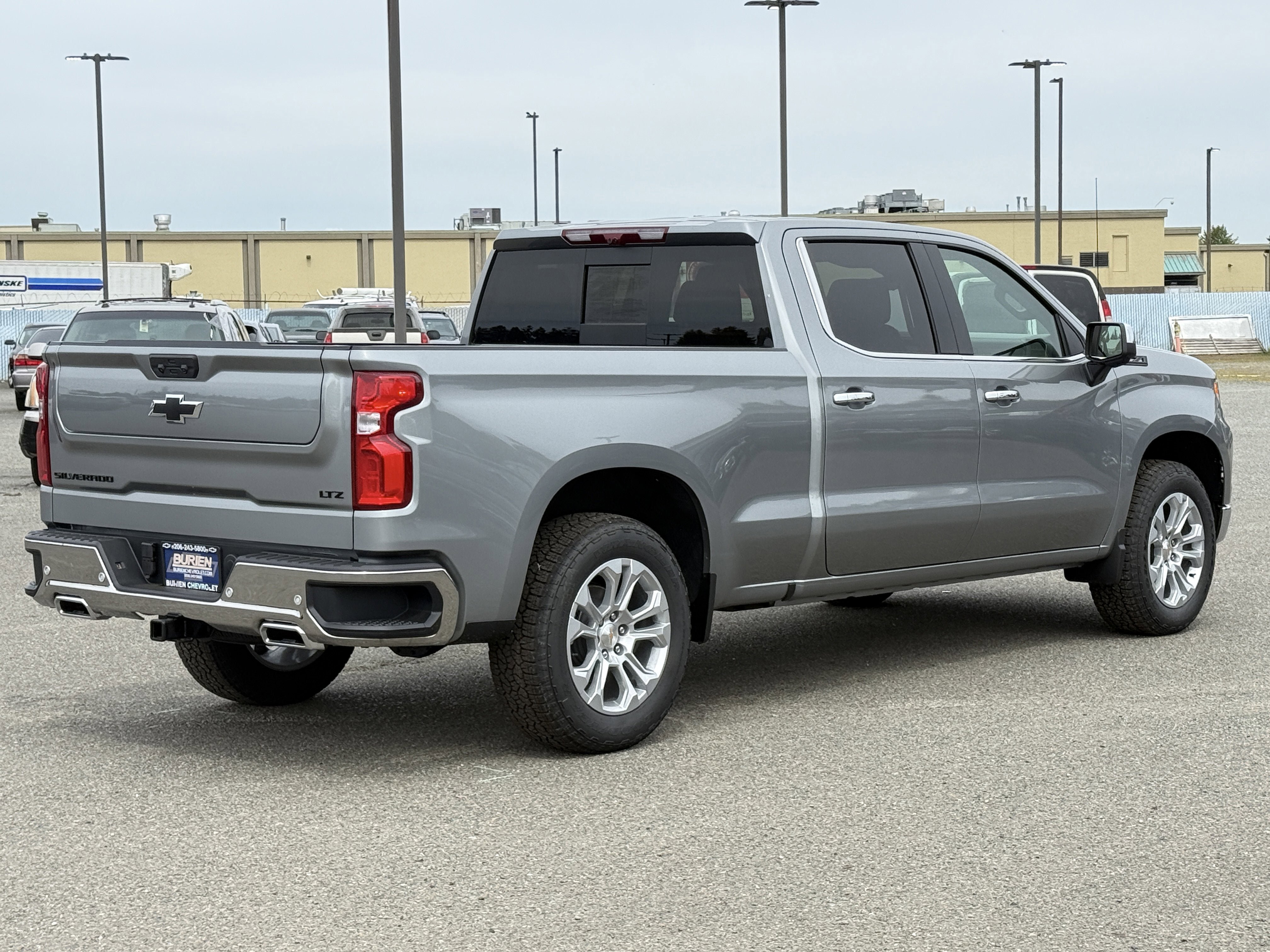 New 2026 Chevrolet Silverado 1500 LTZ w/ LTZ Premium Package AWD/4WD image 5