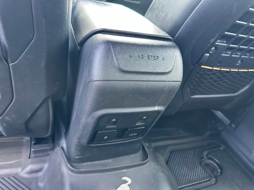 Used 2022 Ford Bronco Badlands w/ Sasquatch Package AWD/4WD image 23