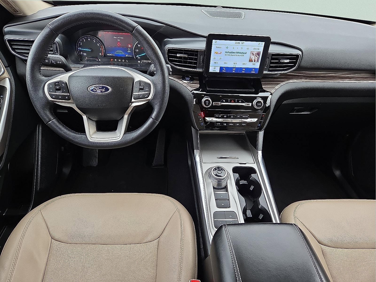 Used 2023 Ford Explorer Limited image 12