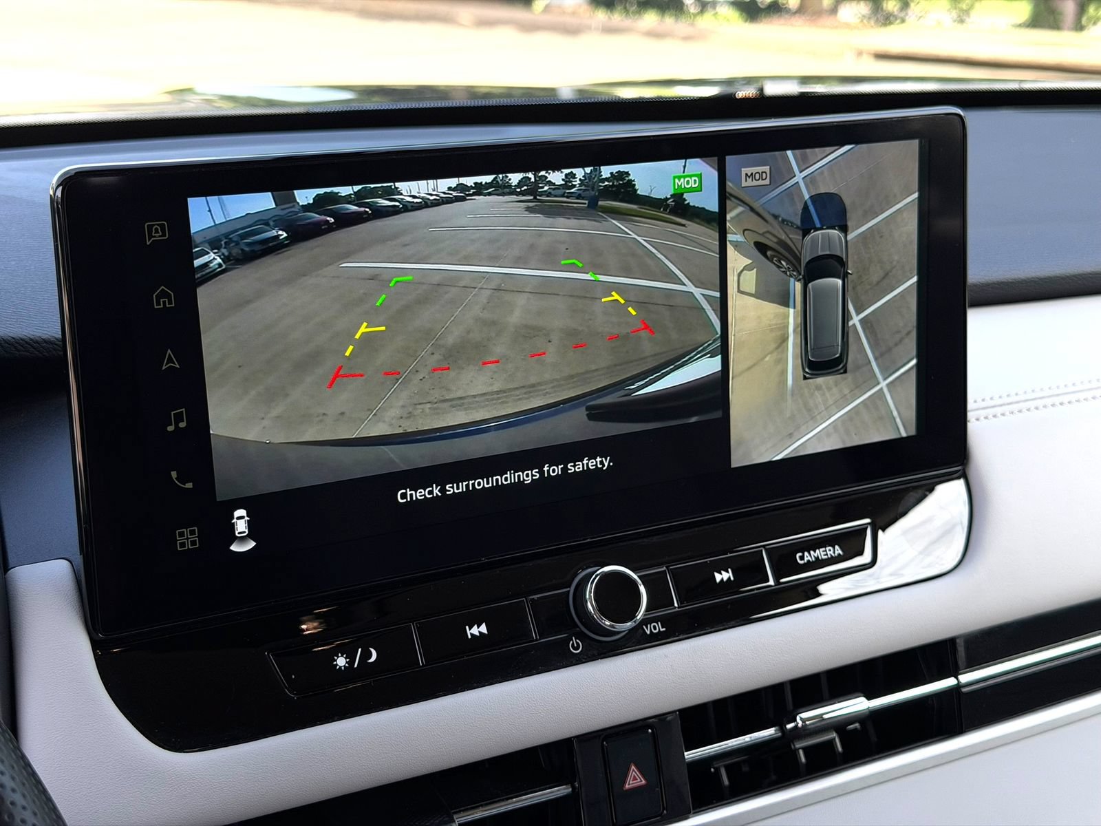 Used 2025 Mitsubishi Outlander SEL FWD image 16