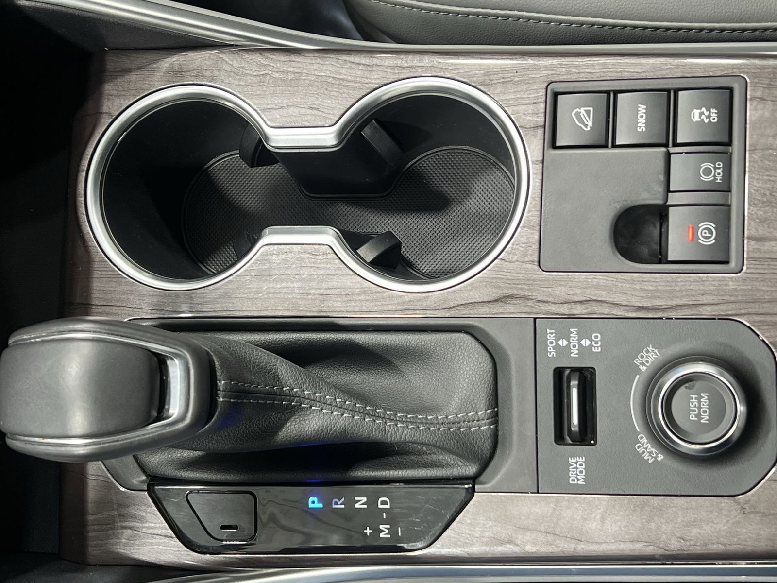 Used 2023 Toyota Highlander Platinum image 19