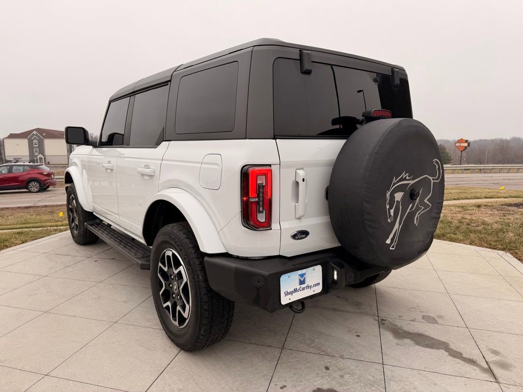 Used 2022 Ford Bronco Outer Banks image 3
