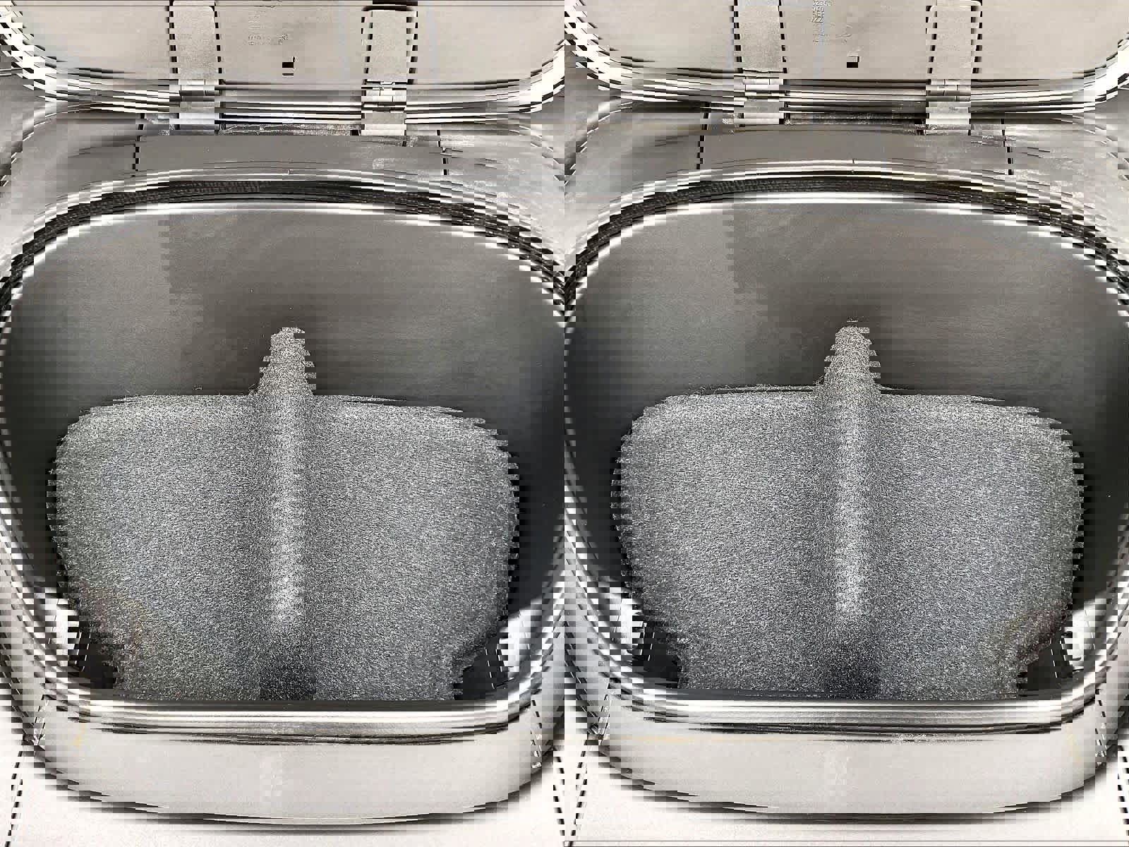 Used 2023 Volvo XC40 Recharge Core w/ Protection Package Premier image 33