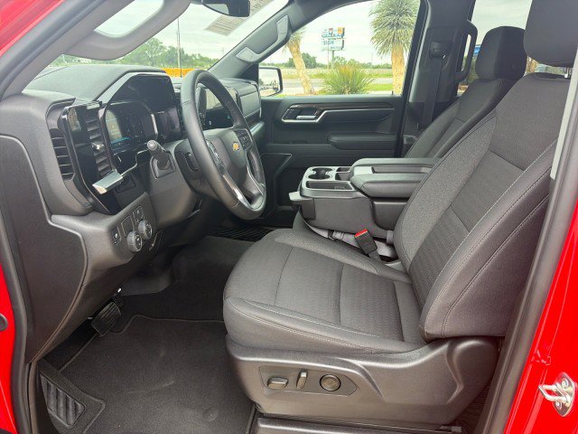Used 2026 Chevrolet Silverado 1500 LT RWD image 5