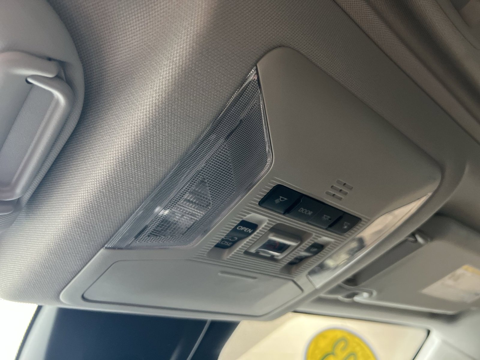 Used 2023 Toyota RAV4 XLE Premium image 33