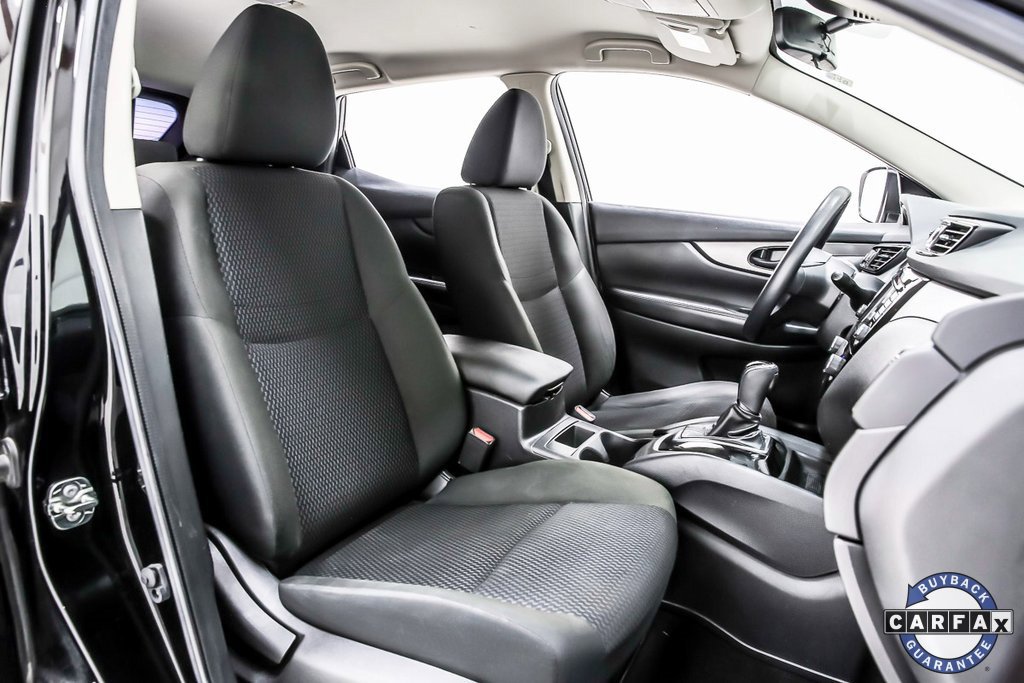 Used 2021 Nissan Rogue Sport S image 36