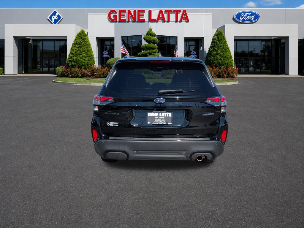 Used 2025 Subaru Forester Touring AWD/4WD image 6