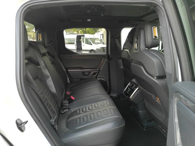 Used 2022 Rivian R1T Adventure AWD/4WD image 28