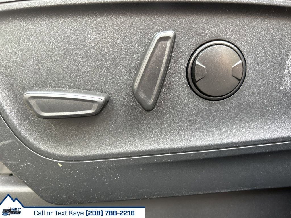 Used 2024 Ford Escape SE w/ PHEV Premium Package image 22