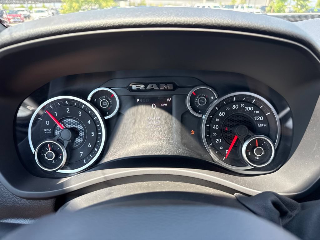New 2026 RAM 2500 Big Horn AWD/4WD image 16