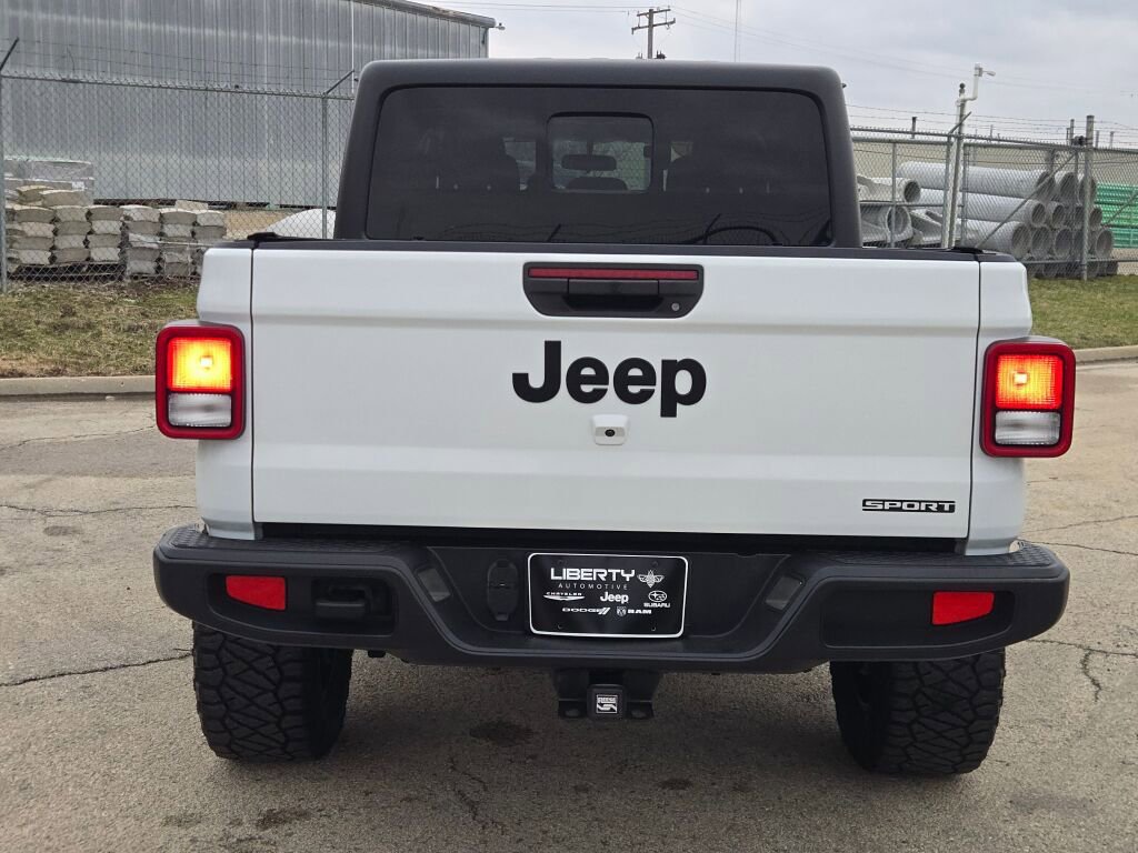 Used 2020 Jeep Gladiator Sport w/ Quick Order Package 24S image 12