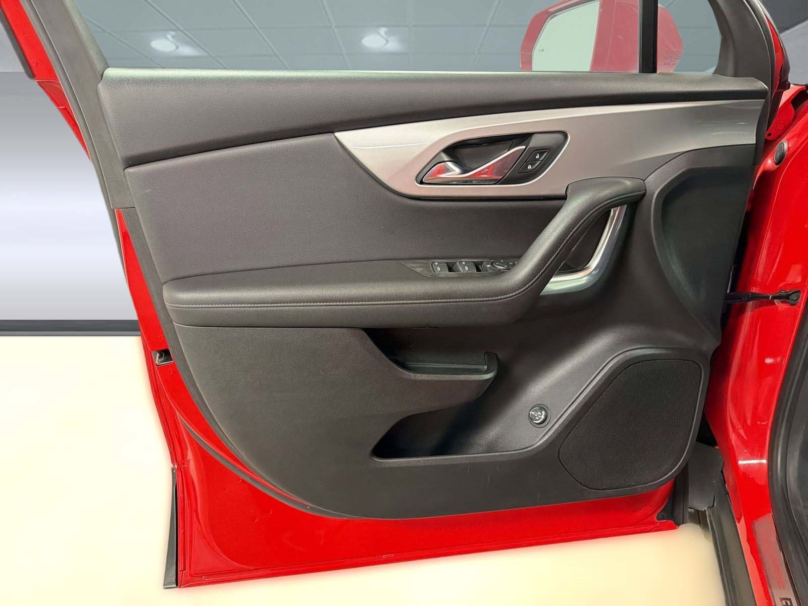 Used 2020 Chevrolet Blazer LT image 12