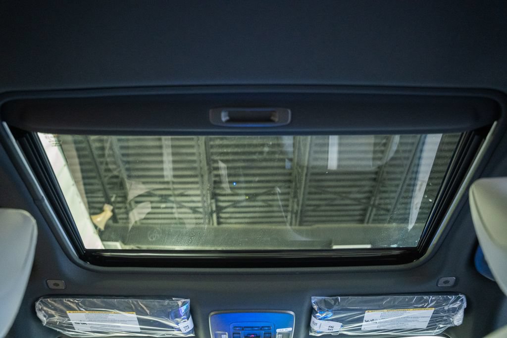 New 2026 Toyota Camry SE FWD image 31