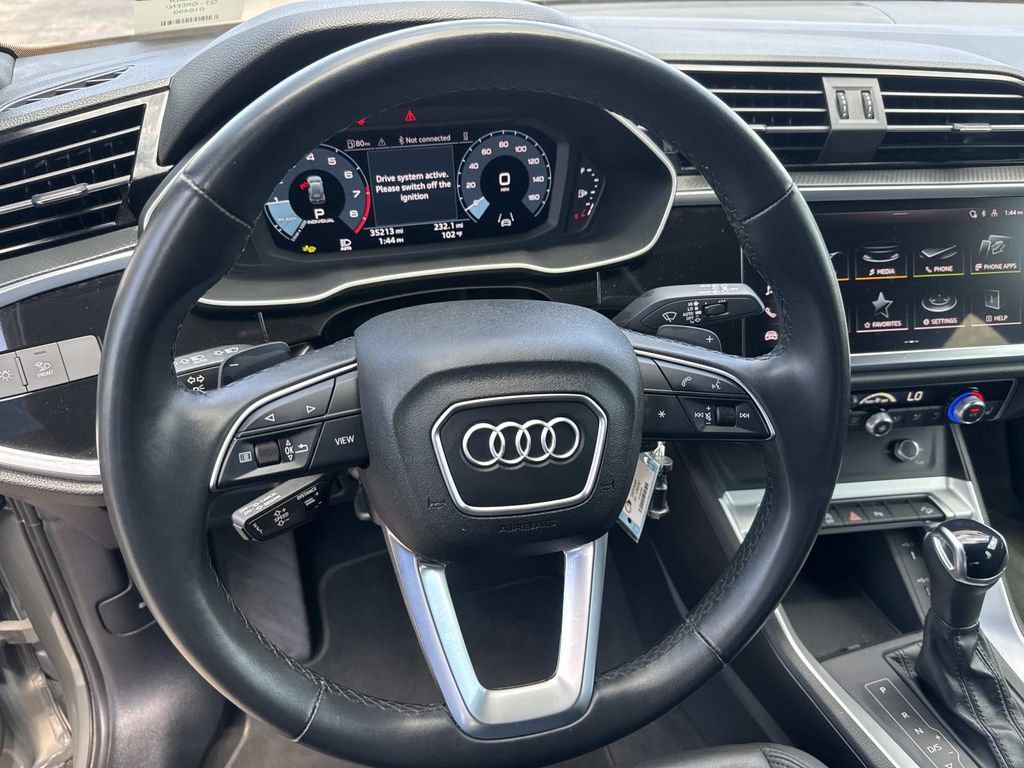 Used 2025 Audi Q3 2.0T Premium AWD/4WD image 33
