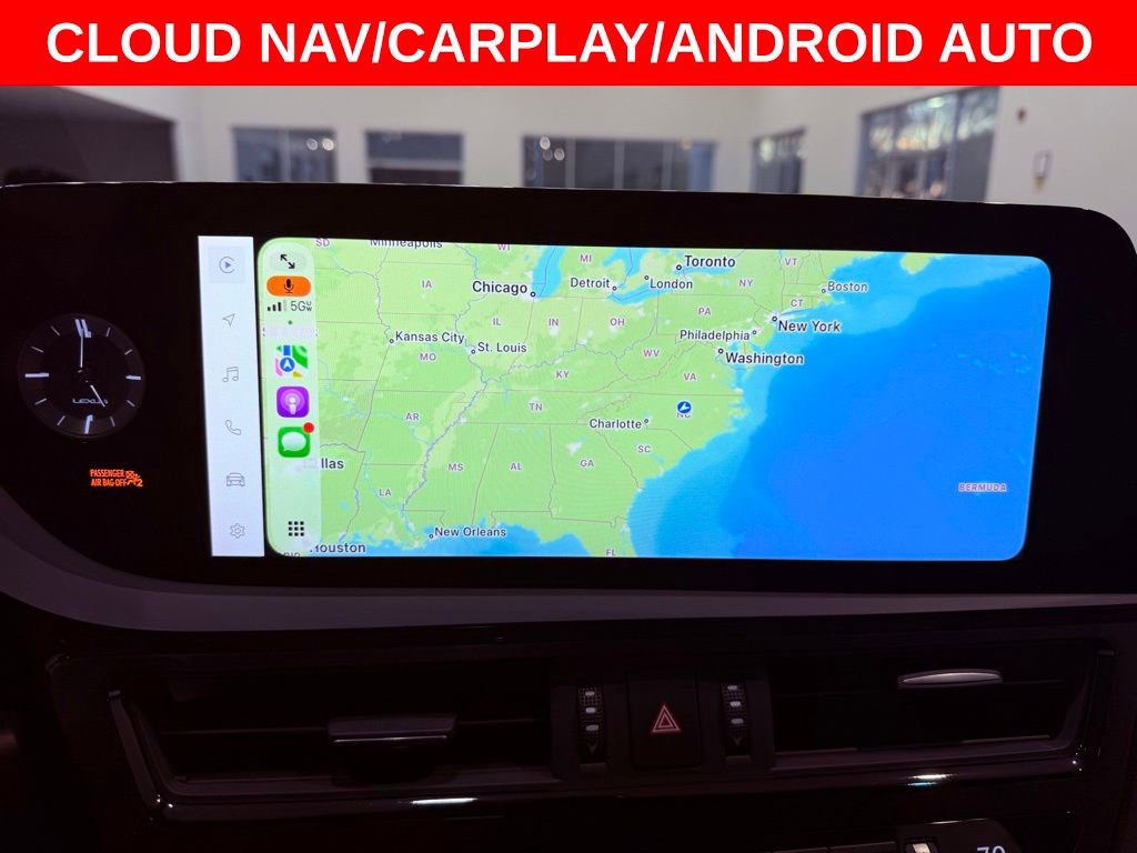 Used 2024 Lexus ES 300h w/ Luxury Package image 14