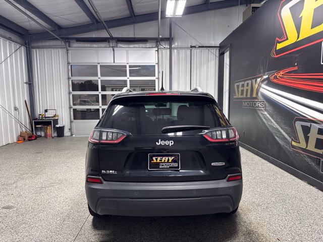 Used 2019 Jeep Cherokee Latitude Plus FWD image 13