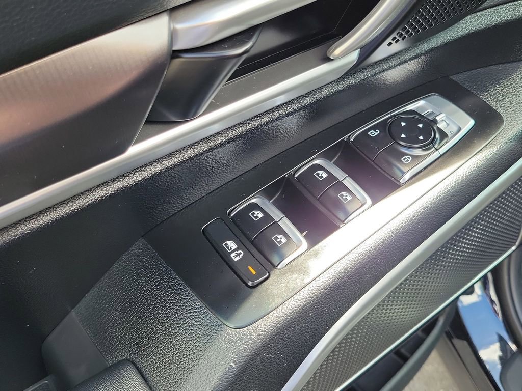 Used 2023 Kia Telluride S image 23