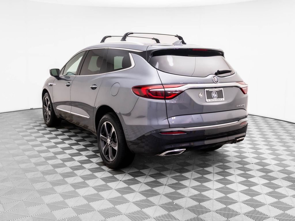 Used 2019 Buick Enclave Essence w/ LPO, Sport Appearance Package video 3