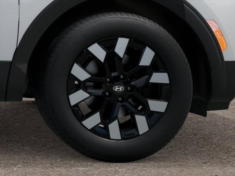 Certified 2026 Hyundai Santa Cruz SE AWD/4WD image 8
