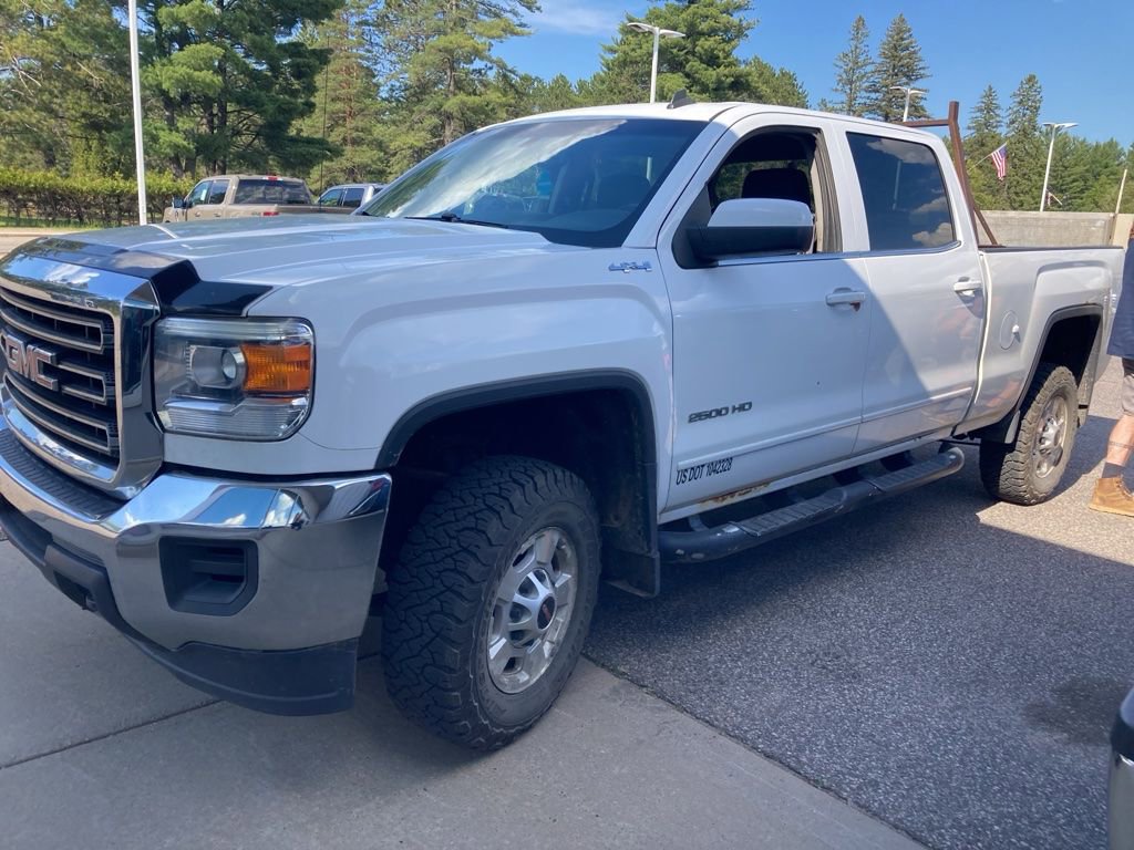 Used 2015 GMC Sierra 2500 SLE AWD/4WD image 1