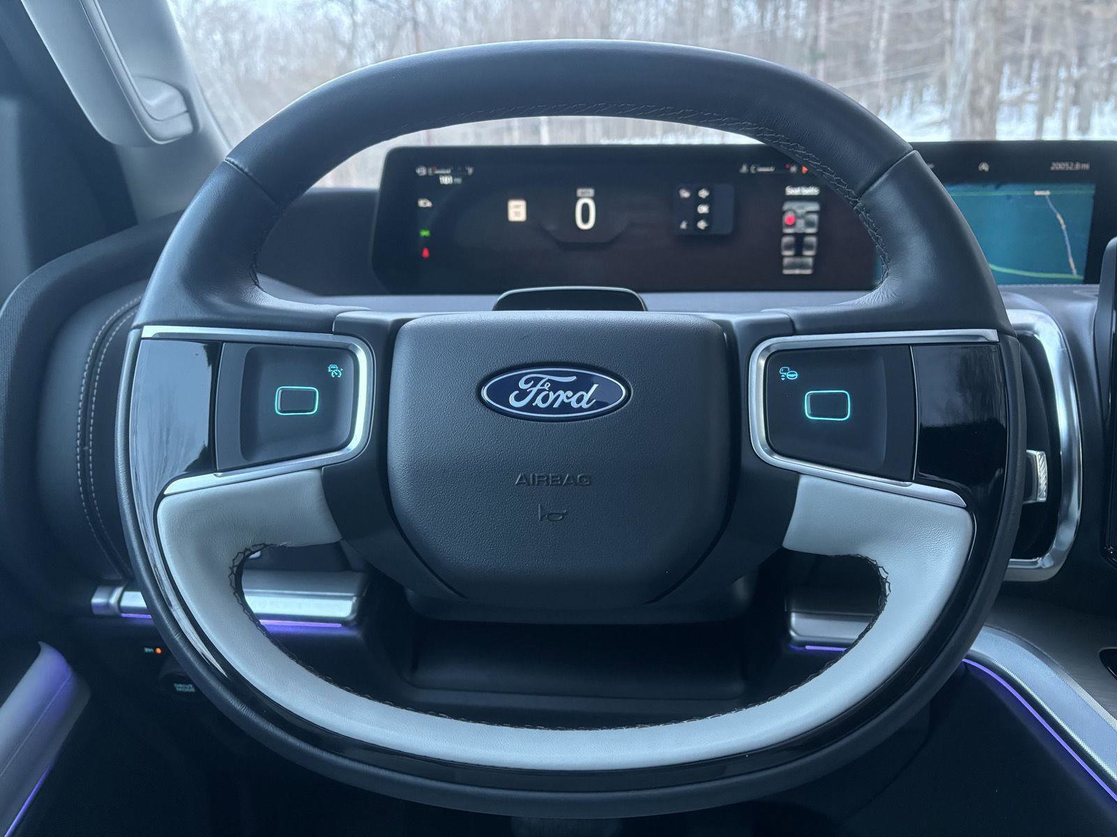 Used 2025 Ford Expedition Platinum image 18