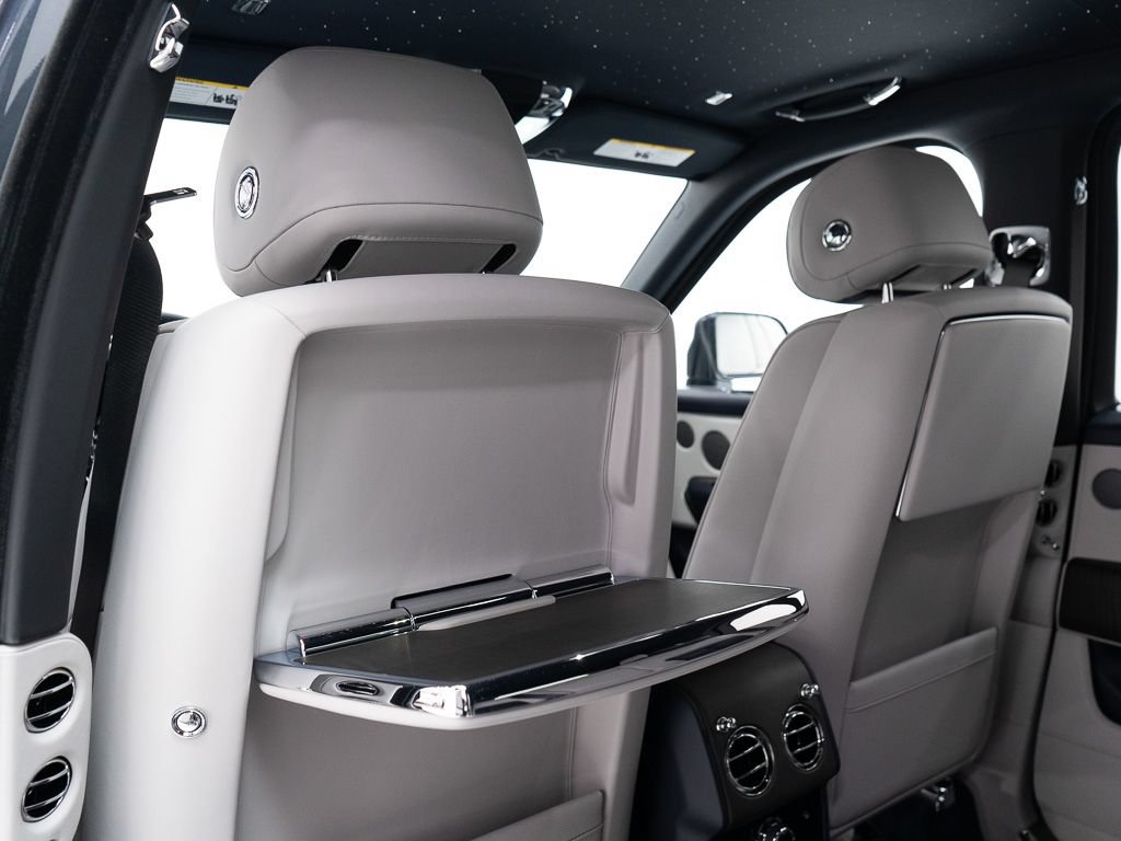 Used 2026 Rolls-Royce Cullinan AWD/4WD image 25