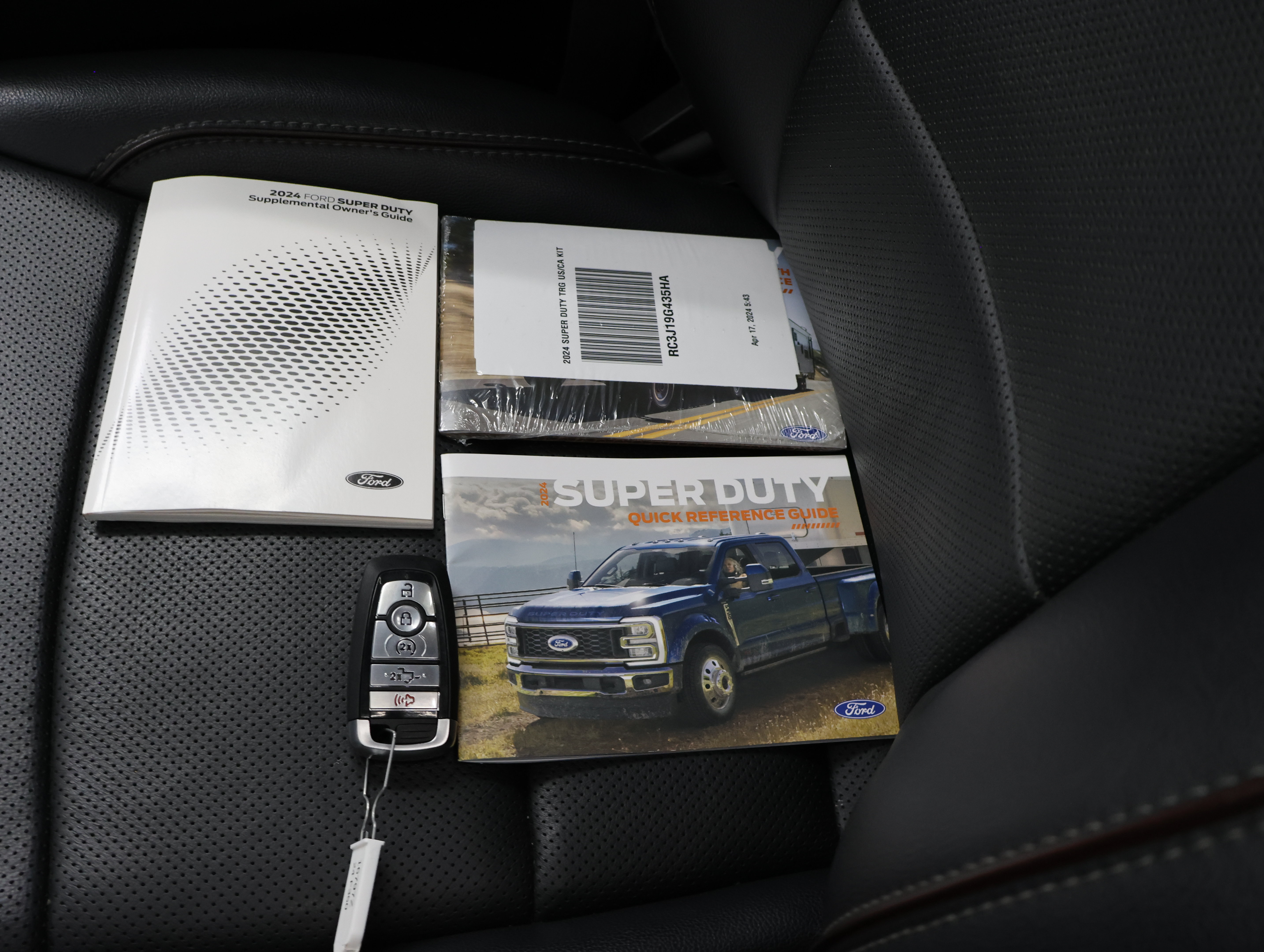 Used 2024 Ford F350 Lariat w/ Lariat Ultimate Package AWD/4WD image 74