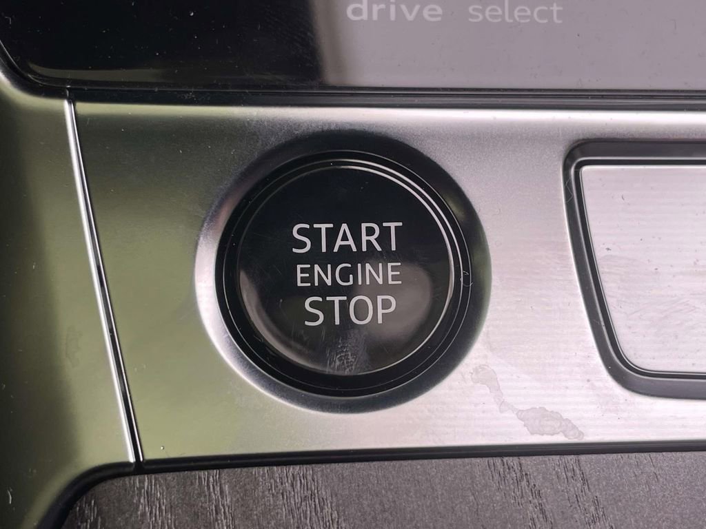 New 2025 Audi A6 Premium Plus image 44