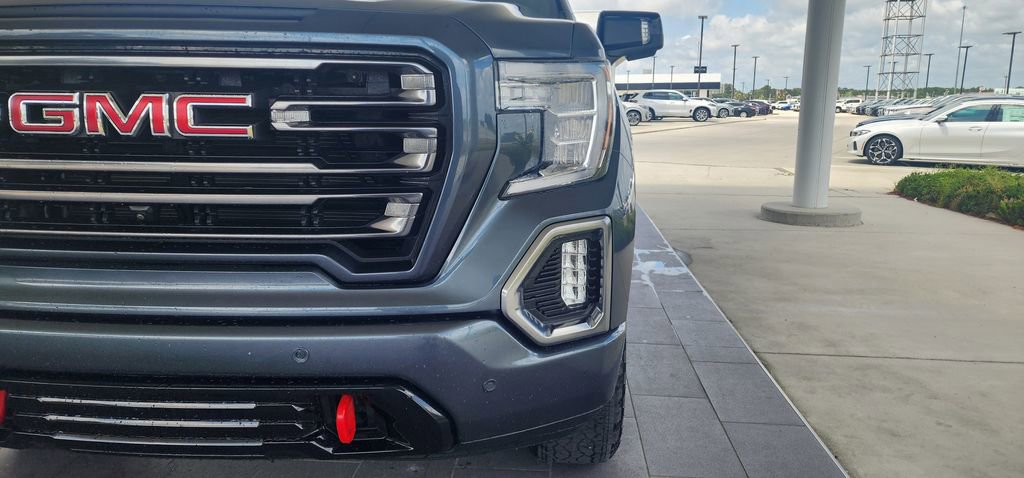 Used 2019 GMC Sierra 1500 AT4 w/ Technology Package AWD/4WD image 2