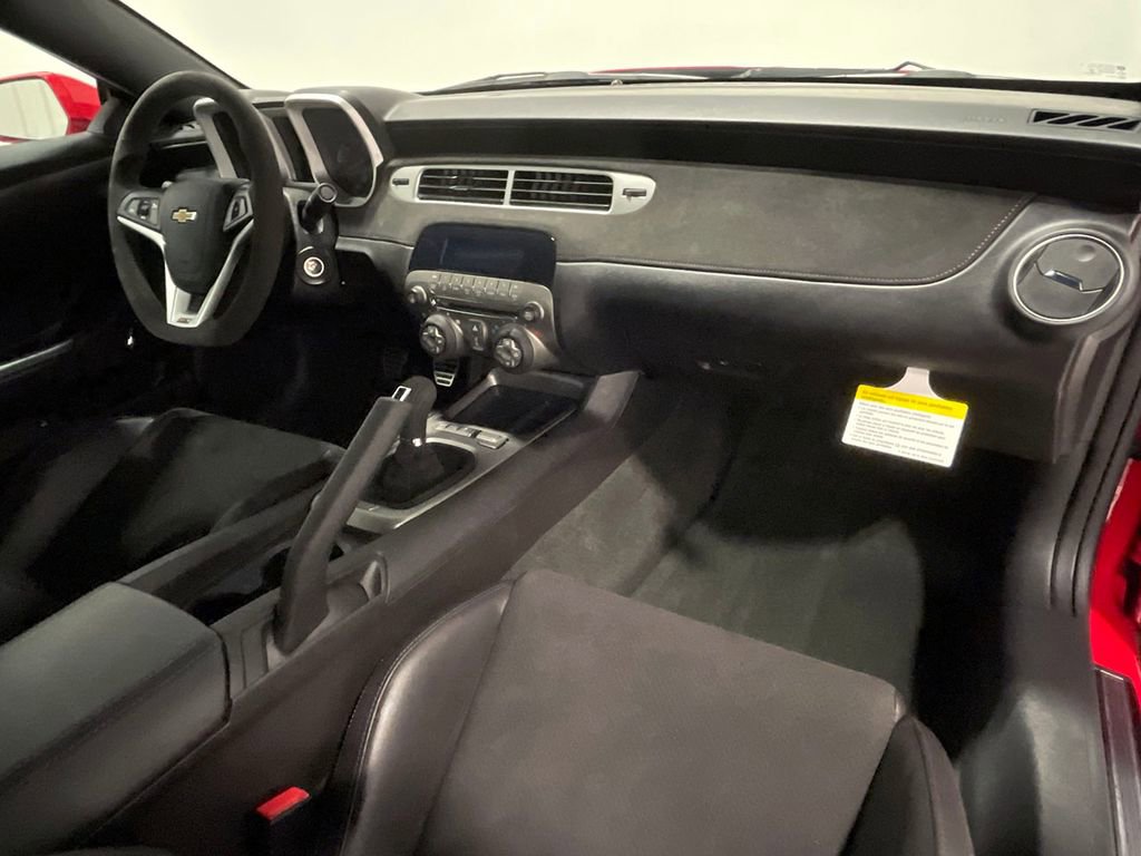 Used 2015 Chevrolet Camaro Z/28 RWD image 47